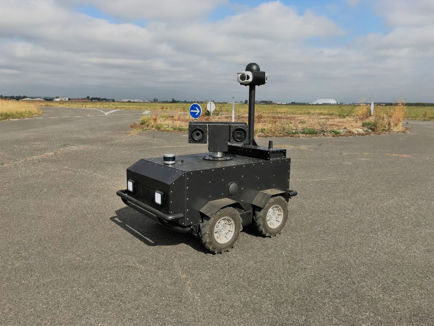 Enova Robotics, concepteur de robot de surveillance autonome